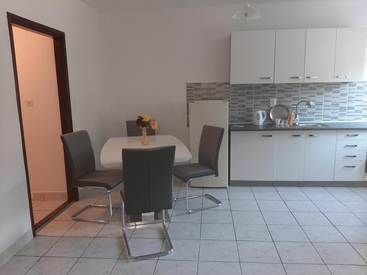 Curcic Apartment Knin